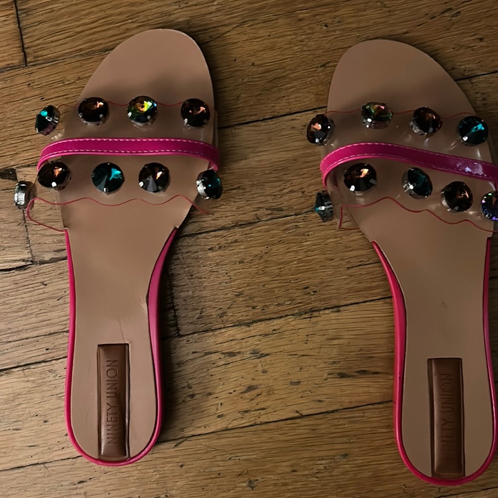 Women’s shoes